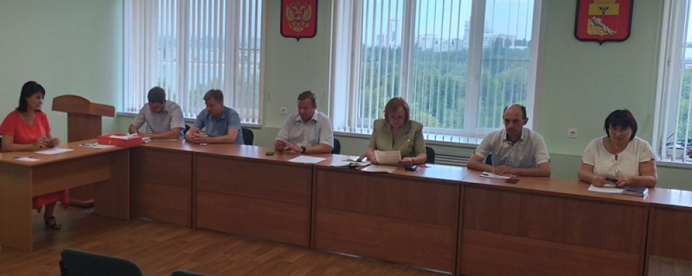 В Левобережном районе состоялось заседание административной комиссии при управе района