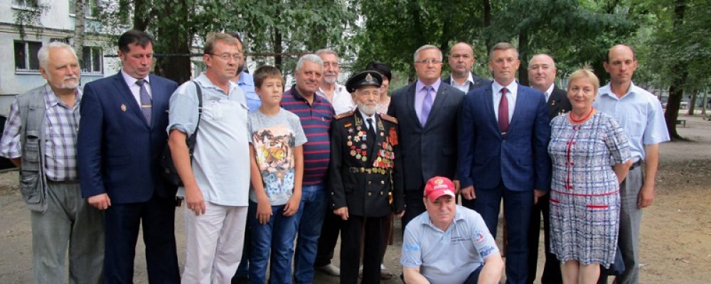 Участнику освобождения Воронежа Ивану Николаевичу Осадчуку исполнилось 103 года